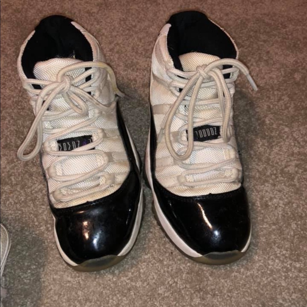 Jordan 11s